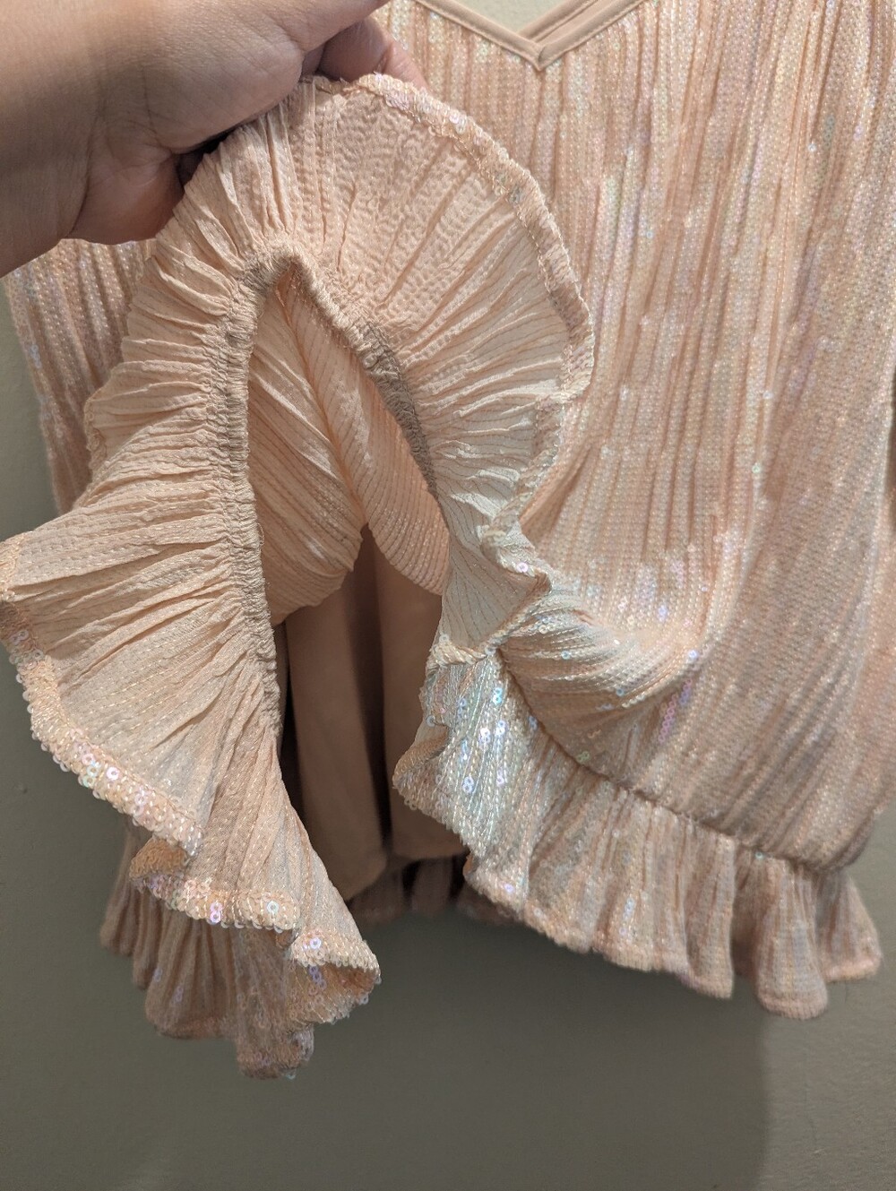 Anthropologie Amelie Sequin Shimmery Blush Pleated Ruffle Spaghetti Cami Top- 10 - Picture 8 of 14
